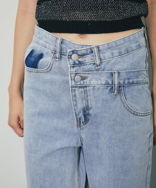 ANOTHER S（アナザーエス）の「ウエストアシンメトリーデニムパンツ（デニムパンツ・レディース・ブルー・S/M/L）」の4枚目の写真