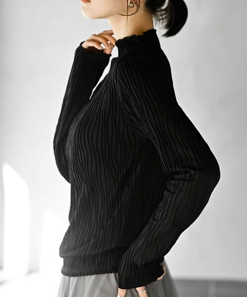 rps(アールピーエス)の「ウェーブジャガードプチハイネックカットソー(Tシャツ/カットソー・レディース・ブラック/オフホワイト/マスタード/アイボリー・フリー)」の3枚目の写真