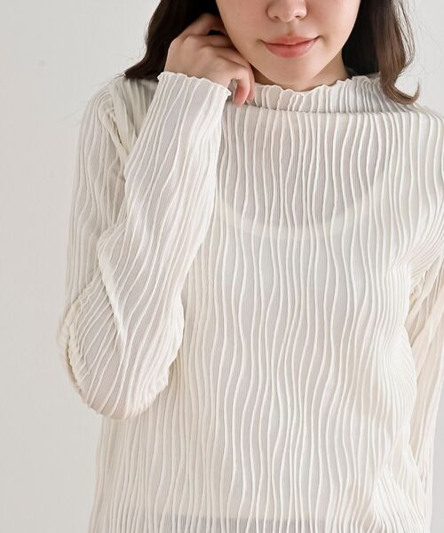 rps(アールピーエス)の「ウェーブジャガードプチハイネックカットソー(Tシャツ/カットソー・レディース・ブラック/オフホワイト/マスタード/アイボリー・フリー)」の9枚目の写真