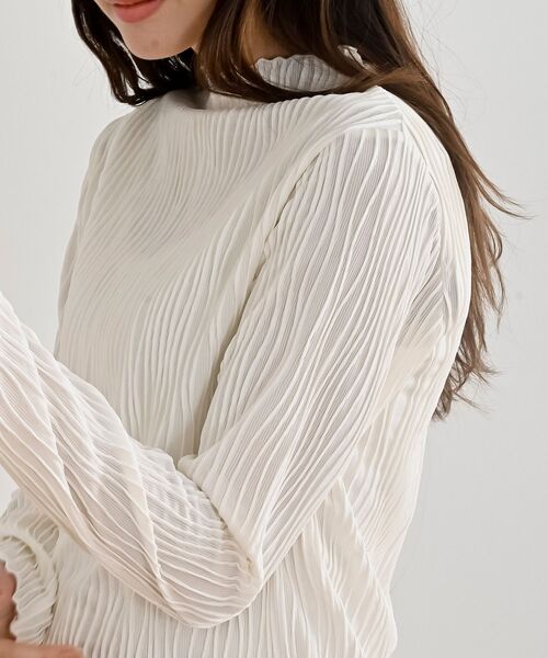 rps(アールピーエス)の「ウェーブジャガードプチハイネックカットソー(Tシャツ/カットソー・レディース・ブラック/オフホワイト/マスタード/アイボリー・フリー)」の10枚目の写真