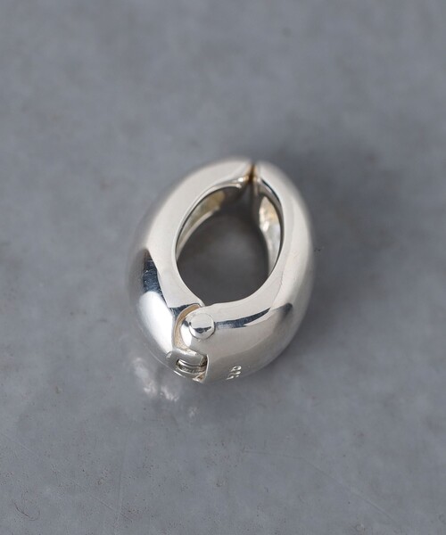 UNITED ARROWS（ユナイテッドアローズ）の「SILVER925 ティアドロップ イヤリング（イヤリング・レディース・シルバー・FREE）」の3枚目の写真