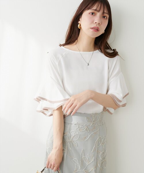 natural couture(ナチュラルクチュール)の「ラッフルフレア袖配色ブラウス(シャツ/ブラウス・レディース・ラベンダー/ベージュ/ブラック/ブルー/オフホワイト・FREE)」の9枚目の写真