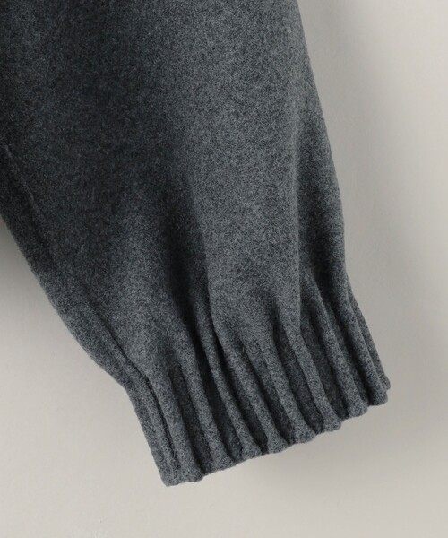 ASTRAET（アストラット）の「＜ASTRAET＞タック  ノーボタン リバージャケット②（ノーカラーコート・レディース・グレー・0/1）」の12枚目の写真