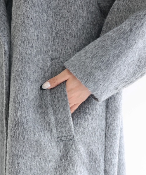 andme（アンドミー）の「スタンドカラー2wayシャギーマキシ丈ロングコート（ステンカラーコート・レディース・チャコールグレー/ベージュ/ホワイト系その他・L/M）」の22枚目の写真