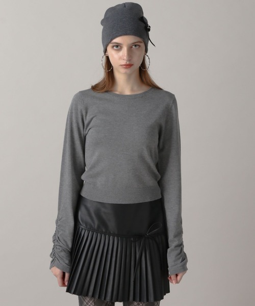 FOREVER 21（フォーエバー トゥエンティーワン）の「【2024FW】ハイゲージ袖シャーリングニット（ニット/セーター・レディース・ネイビー/レッド/ブラック/グレー・SMALL/MEDIUM）」の18枚目の写真