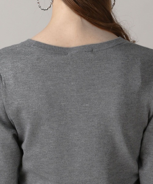 FOREVER 21（フォーエバー トゥエンティーワン）の「【2024FW】ハイゲージ袖シャーリングニット（ニット/セーター・レディース・ネイビー/レッド/ブラック/グレー・SMALL/MEDIUM）」の21枚目の写真