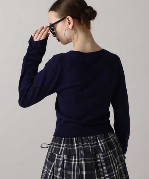 FOREVER 21（フォーエバー トゥエンティーワン）の「【2024FW】ハイゲージ袖シャーリングニット（ニット/セーター・レディース・ネイビー/レッド/ブラック/グレー・SMALL/MEDIUM）」の17枚目の写真