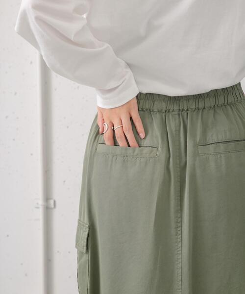 URBAN RESEARCH DOORS（アーバンリサーチドアーズ）の「ドロストカーゴスカート（スカート・レディース・ブラック/カーキ・MEDIUM）」の20枚目の写真