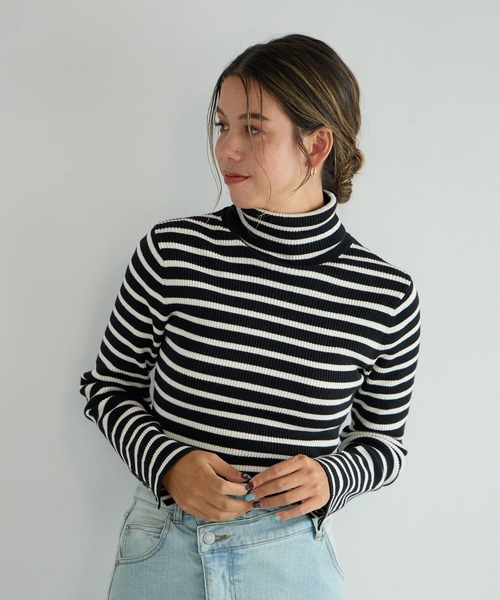 BAYFLOW（ベイフロー）の「[袖口ボタンがポイント]リブタートルニットプルオーバー（ニット/セーター・レディース・ブラック×ホワイト/レッド/ブラック/グレー・SMALL/MEDIUM）」の3枚目の写真