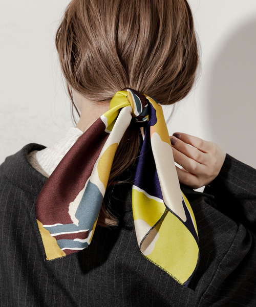 SMELLY（スメリー）の「アソートプリントミニスカーフ（バンダナ/スカーフ・レディース・ネイビー/ブルー・-）」の2枚目の写真