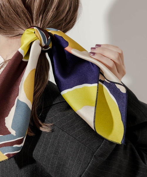 SMELLY（スメリー）の「アソートプリントミニスカーフ（バンダナ/スカーフ・レディース・ネイビー/ブルー・-）」の7枚目の写真