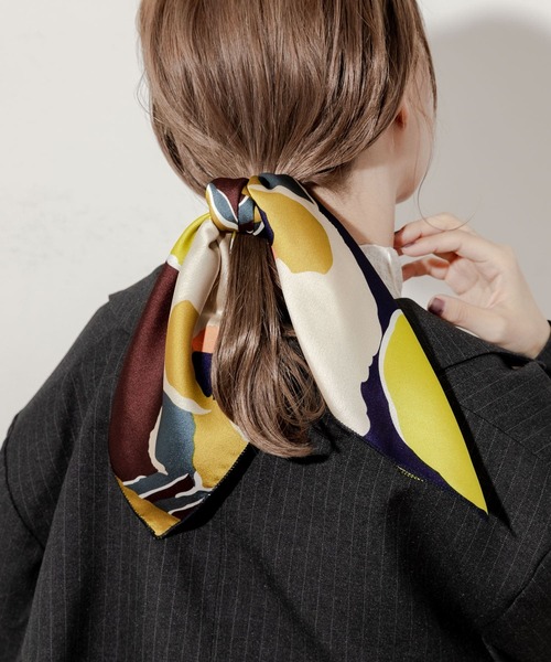 SMELLY（スメリー）の「アソートプリントミニスカーフ（バンダナ/スカーフ・レディース・ネイビー/ブルー・-）」の8枚目の写真