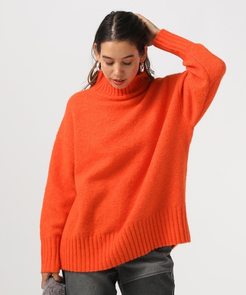 BAYFLOW（ベイフロー）の「[ふっくら軽くあったか]ブークレタートルニットプルオーバー（ニット/セーター・レディース・オレンジ/チャコール/グリーン/ライトグレー・FREE）」の11枚目の写真