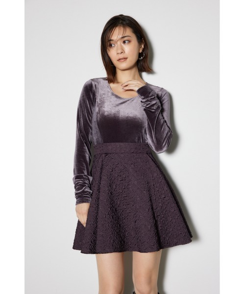 rienda(リエンダ)の「2WAYベロアフレアミニワンピース(スカート・レディース・ブラック/レッド/ダークグレー・SMALL/MEDIUM)」の6枚目の写真