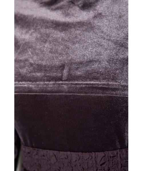 rienda(リエンダ)の「2WAYベロアフレアミニワンピース(スカート・レディース・ブラック/レッド/ダークグレー・SMALL/MEDIUM)」の15枚目の写真
