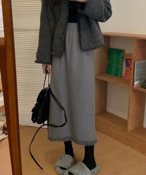 Miniministore(ミニミニストア)の「ロングスカート 裾フリンジニットスカート(スカート・レディース・アイボリー/ブラック/ダークグレー/ベージュ/ダークブラウン・FREE)」の7枚目の写真