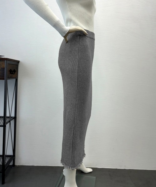 Miniministore(ミニミニストア)の「ロングスカート 裾フリンジニットスカート(スカート・レディース・アイボリー/ブラック/ダークグレー/ベージュ/ダークブラウン・FREE)」の18枚目の写真