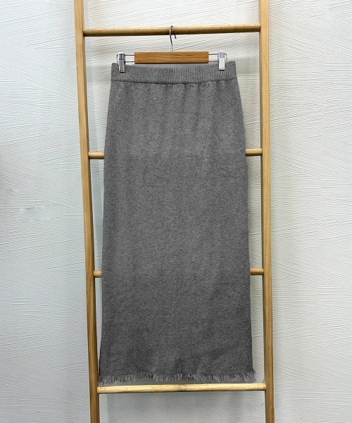 Miniministore(ミニミニストア)の「ロングスカート 裾フリンジニットスカート(スカート・レディース・アイボリー/ブラック/ダークグレー/ベージュ/ダークブラウン・FREE)」の20枚目の写真