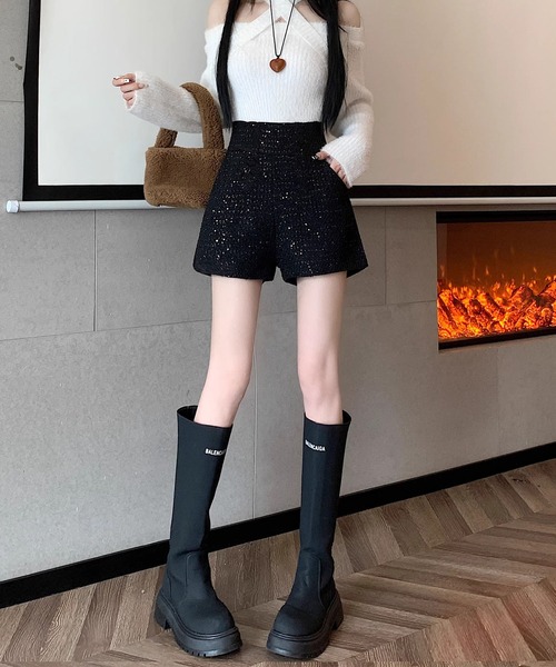 GLAMOROUS JANE(グラマラスジェーン)の「ラメツイードショートパンツ(その他パンツ・レディース・ブラック・S/M)」の2枚目の写真