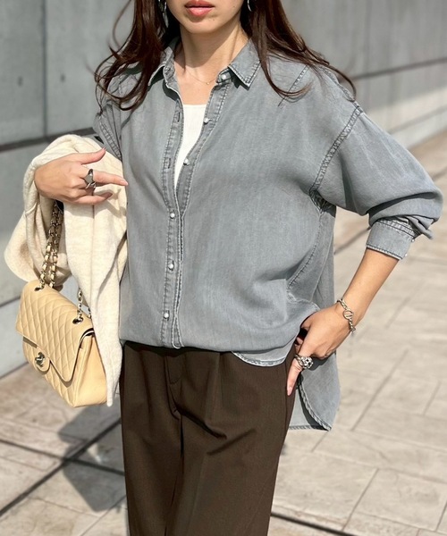 シルエット変更可◎大人デニム】パール釦オーバーデニムシャツ Emma