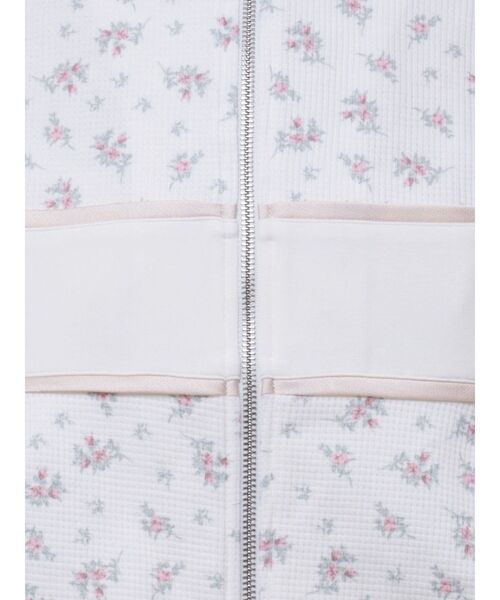 merry jenny(メリージェニー)の「floralショートトラックジャケット / 花柄ショートトラックジャケット(ジャージ・レディース・ピンク/ブルー・FREE)」の6枚目の写真