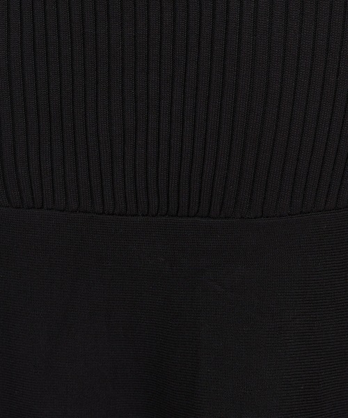 ROYAL PARTY(ロイヤルパーティー)の「Vネックマーメイドワンピース(ワンピース・レディース・パープル/ブラック・FREE/SHORT)」の8枚目の写真