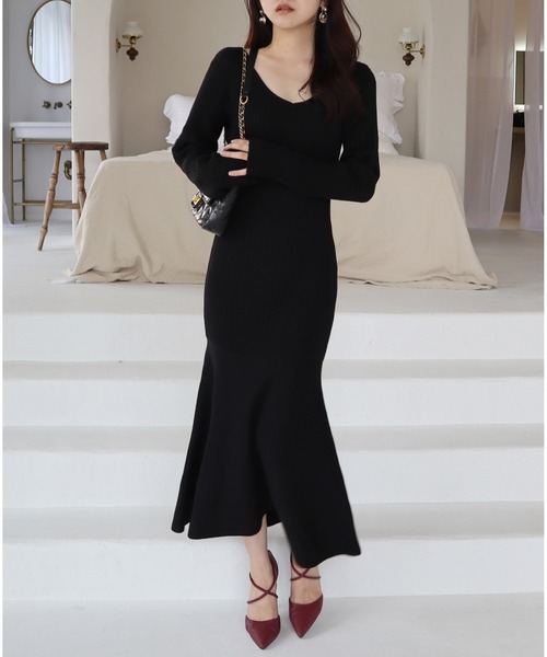 ROYAL PARTY(ロイヤルパーティー)の「Vネックマーメイドワンピース(ワンピース・レディース・パープル/ブラック・FREE/SHORT)」の15枚目の写真