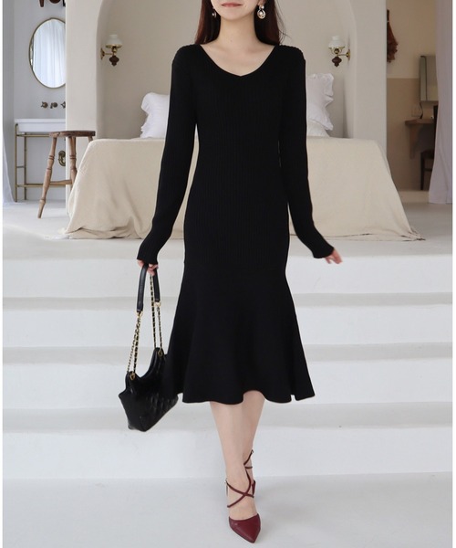 ROYAL PARTY(ロイヤルパーティー)の「Vネックマーメイドワンピース(ワンピース・レディース・パープル/ブラック・FREE/SHORT)」の16枚目の写真