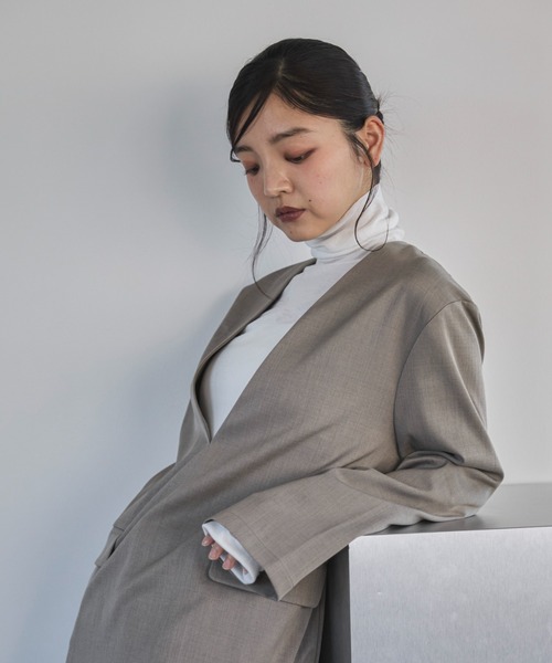 feepur（フェピュール）の「【セットアップ可】Vネックプルオーバー（その他トップス・レディース・チャコールグレー/グレイッシュベージュ/ブラック/ブラウン・MEDIUM）」の9枚目の写真