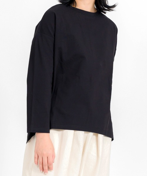 MARAI(マーライ)の「バックスリット コットンプルオーバー 長袖カットソー ベーシックトップス(Tシャツ/カットソー・レディース・イエロー/ライトパープル/ホワイト/ブラック・FREE)」の2枚目の写真