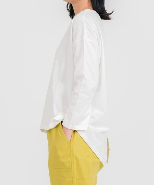 MARAI(マーライ)の「バックスリット コットンプルオーバー 長袖カットソー ベーシックトップス(Tシャツ/カットソー・レディース・イエロー/ライトパープル/ホワイト/ブラック・FREE)」の6枚目の写真