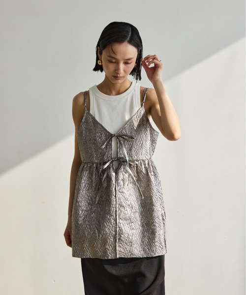 AIC.（エーアイシー）の「2WAYメタリックふくれジャガードキャミソール（キャミソール・レディース・シルバー・FREE）」の13枚目の写真