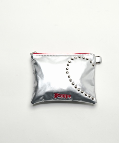 DTYYPE(ドタイプ)の「ハートスタッズメタリックフラット型ポーチ(ポーチ・レディース・ブラック/レッド・FREE)」の4枚目の写真