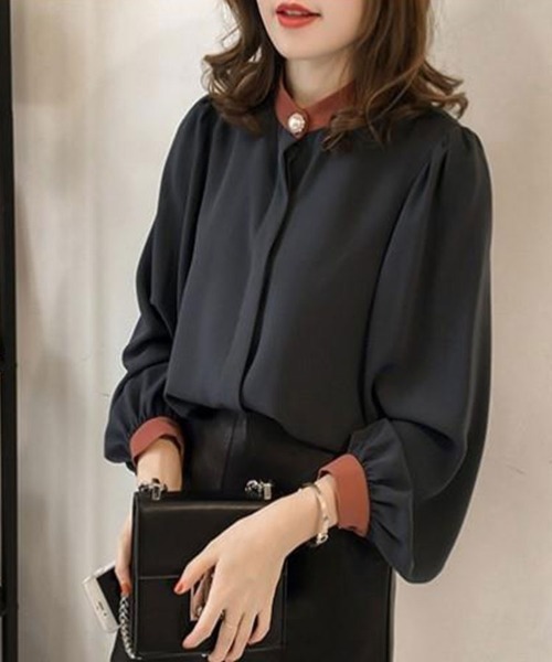 SallyLunn(サリーラン)の「【大人のきれいめスタイルに♪】シンプルエレガンスブラウス(シャツ/ブラウス・レディース・ネイビー/ホワイト・MEDIUM/LARGE)」の4枚目の写真