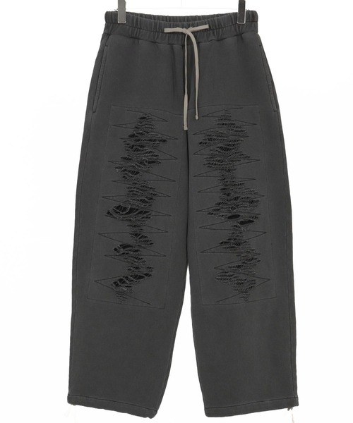 ADAM PATEK(アダムパテック)の「ADAMPATEK/pigment dyeing damage wide pants/ピグメント染ダメージワイドスウェットパンツ(スウェットパンツ・メンズ・ブラック・2/1)」の4枚目の写真