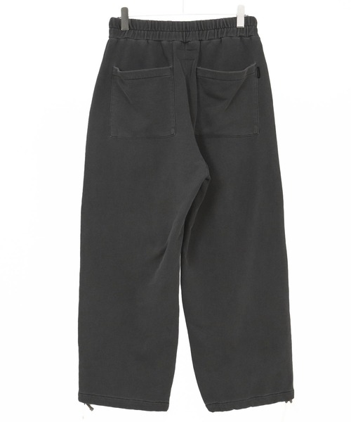 ADAM PATEK(アダムパテック)の「ADAMPATEK/pigment dyeing damage wide pants/ピグメント染ダメージワイドスウェットパンツ(スウェットパンツ・メンズ・ブラック・2/1)」の5枚目の写真