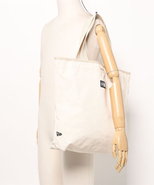 NEW ERA(ニューエラ)の「【NEW ERA/ニューエラ】ライトトートバッグ 14L(トートバッグ・レディース・アイボリー/ブラック・FREE)」の6枚目の写真