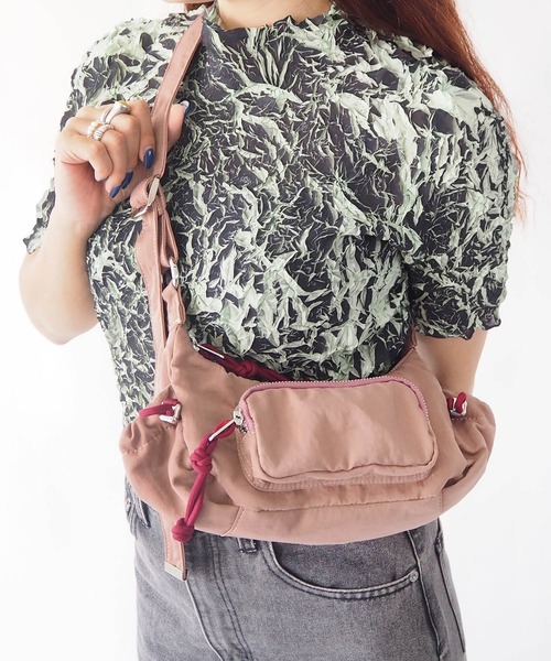 CONTROL FREAK / CTFK（コントロールフリーク）の「CONTROL FREAK / CTFK（コントロールフリーク）DOWNYショルダーバッグ（ショルダーバッグ・レディース・グレー/ピンク/ブラック/ブラウン/グリーン・FREE）」の5枚目の写真