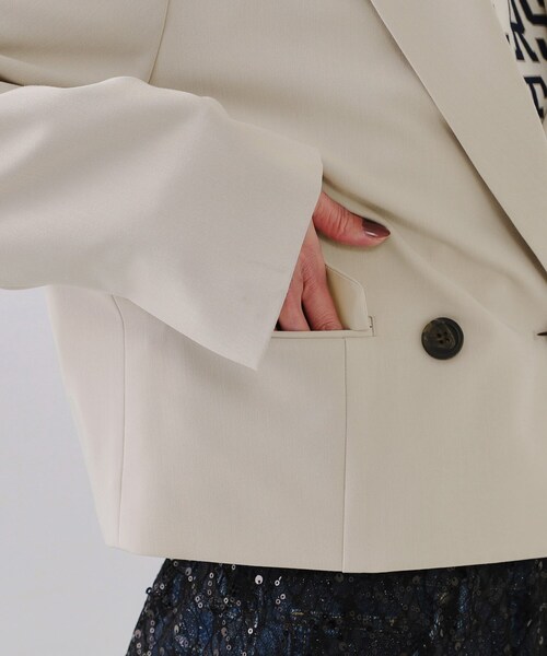 OPAQUE.CLIP(オペークドットクリップ)の「ショートテーラードジャケット【洗濯機洗い可】(テーラードジャケット・レディース・ネイビー/ベージュ・38/42/40)」の16枚目の写真
