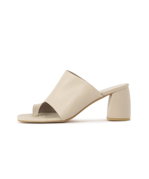 SALON adam et rope'（サロン アダム エ ロペ）の「ヒールトングサンダル（サンダル・レディース・ブラック/ライトグレー・23.5/22.5/24.5）」の11枚目の写真