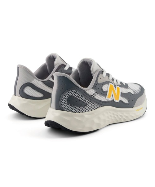 NEW BALANCE（ニューバランス）の「【New Balance／ニューバランス】NB MARISTR4 2E フレッシュフォーム アリシ（スニーカー・メンズ・グレー・28.0cm/27.0cm/26.0cm/25.0cm/27.5cm/26.5cm/25.5cm）」の3枚目の写真