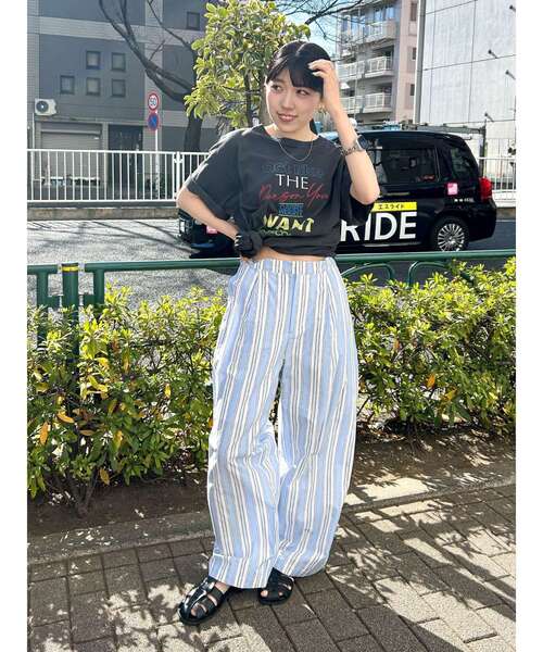 Ungrid(アングリッド)の「ウエストタックストライプパンツ(その他パンツ・レディース・グリーン/ブルー・FREE)」の22枚目の写真