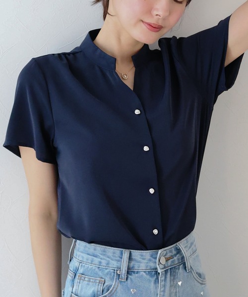 BLUEEAST(ブルーイースト)の「パールボタンフレンチブラウス(シャツ/ブラウス・レディース・ホワイト/ネイビー/ブルー・MEDIUM/LARGE)」の7枚目の写真