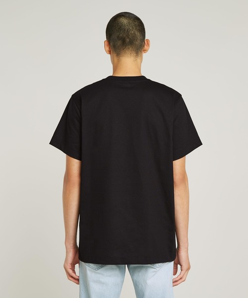 G-STAR（ジースター）の「STAIRS GRAPHIC LOOSE T-SHIRT/グラフィックロゴルーズTシャツ（Tシャツ/カットソー・メンズ・ホワイト/グレー系その他/ダークブラック・MEDIUM/SMALL/X-LARGE/LARGE/X-SMALL）」の4枚目の写真