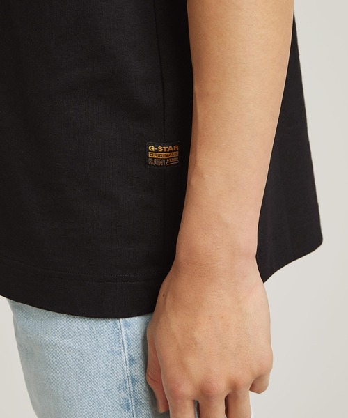 G-STAR（ジースター）の「STAIRS GRAPHIC LOOSE T-SHIRT/グラフィックロゴルーズTシャツ（Tシャツ/カットソー・メンズ・ホワイト/グレー系その他/ダークブラック・MEDIUM/SMALL/X-LARGE/LARGE/X-SMALL）」の7枚目の写真