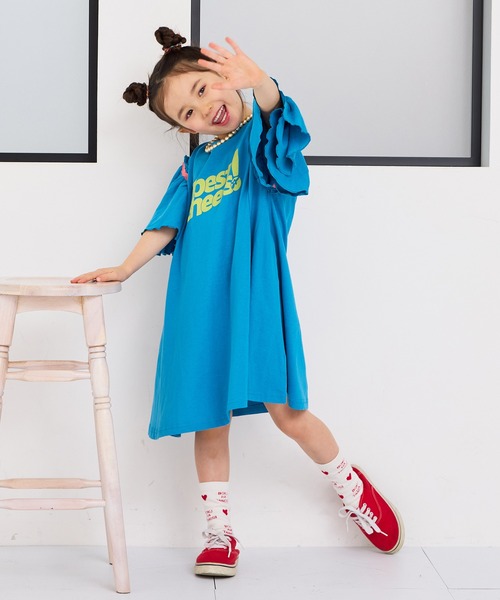 Life Support Products(ライフサポートプロダクツ)の「【COTTON from U.S.A】フリルショルダーワンピース(ワンピース・キッズ・チャコール/レッド/ブルー・100/110/120/130/140/150/90)」の7枚目の写真