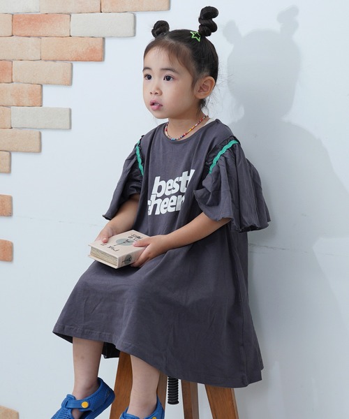 Life Support Products(ライフサポートプロダクツ)の「【COTTON from U.S.A】フリルショルダーワンピース(ワンピース・キッズ・チャコール/レッド/ブルー・100/110/120/130/140/150/90)」の19枚目の写真