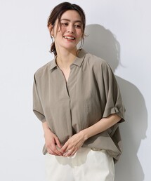 【新色追加】スキッパーネック袖タックブラウス