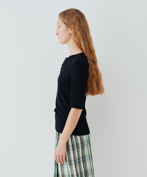 GALERIE VIE（ギャルリー ヴィー）の「ガーゼジャージー ヘンリーネックプルオーバー（Tシャツ/カットソー・レディース・ホワイト/ネイビー/ライトピンク・FREE）」の6枚目の写真