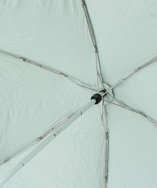 SHOO・LA・RUE（シューラルー）の「【折りたたみ傘/晴雨兼用】【Wpc．】遮光インサイドカラー ミニ（折りたたみ傘・レディース・ライトパープル/ブラック系4/アイボリー系4/ピンク系9/シルバー系4/ゴールド系4・00）」の10枚目の写真